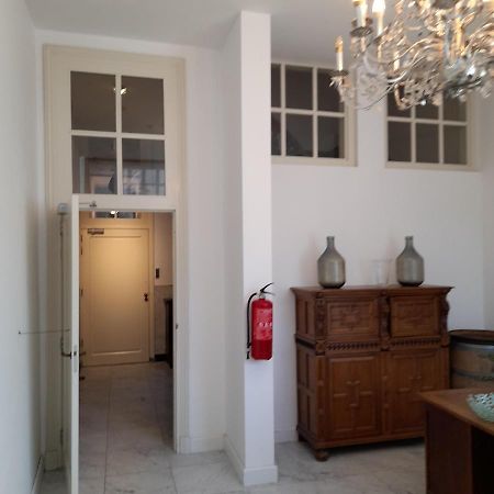 Historic Renovated Apartment With Balcony And Garden View Gouda Bagian luar foto
